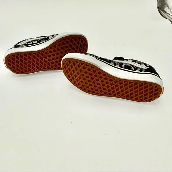 Vans Kids Black Sneakers with Rainbow Accents‎ - Picture 7 of 8